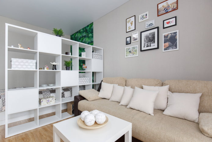 Белый стеллаж Белый стеллаж