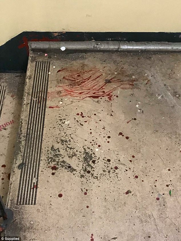 Criminals deal drugs in the building