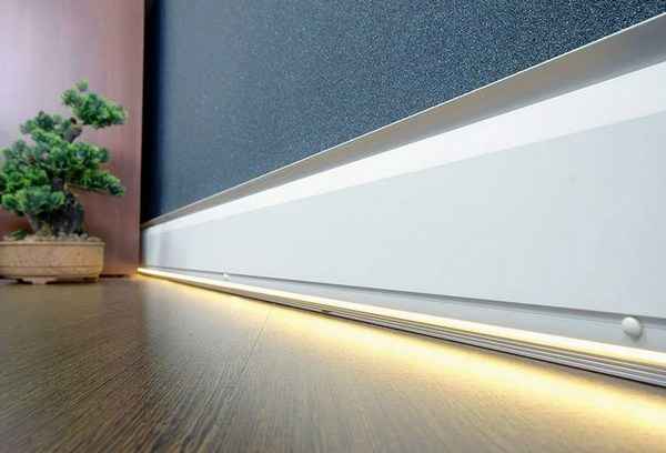 Принцип работы греющего плинтуса