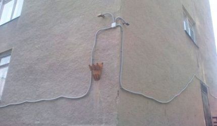 Неправильная прокладка кабеля под видеонаблюдение Неправильная прокладка кабеля