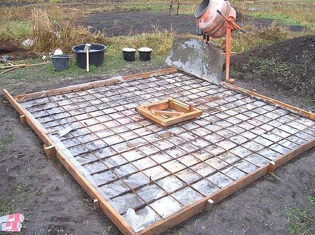 Опалубка, гидроизоляция, армирование будущего фундамента