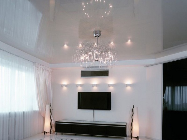 Натяжной двухуровневый натяжной потолок фото белый