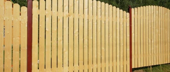 Забор декоративный из дерева – фотогалерея (40 дизайнерских решений), инструкция по изготовлению своими руками