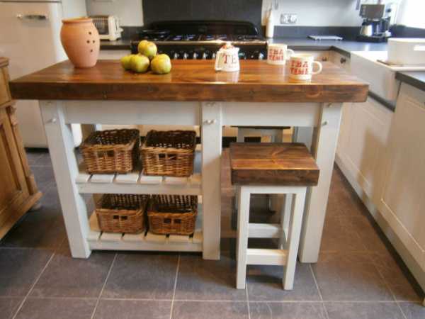 Барный стол для кухни из камня
