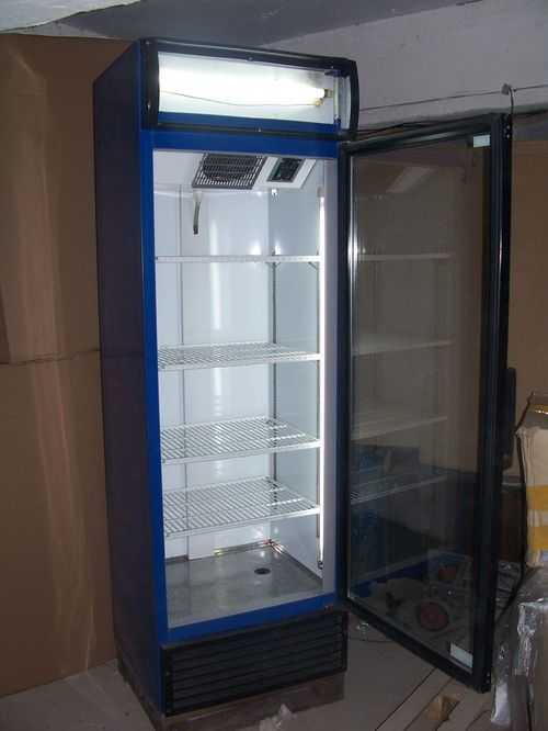 Холодильник с встроенным винным шкафом