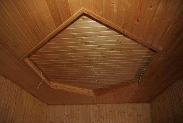 Потолок из мдф панелей своими руками в старом деревянном доме